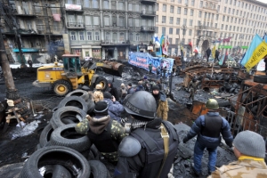 시위 멈췄지만 불씨 여전…우크라 ‘개헌’ 수용할까