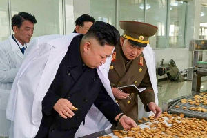 北 김정은, 과자공장 자주 찾는 이유 알고보니