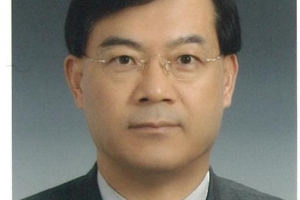 軍에서 현장감식 가르치다 향학열 불태워 의학박사 따