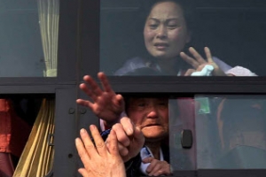 “하늘에서 다시 만나자”…이산가족 또 기약없는 이별