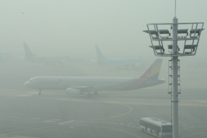 “미세먼지야, 안개야… 불안해 못 살겠네”