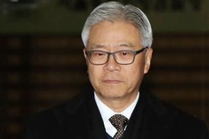 현재현 동양그룹 회장이 숨긴 골동품 330점 찾아… 가압류