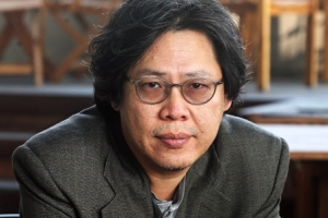 가장 고통스런 삶이 타인의 고통을 어루만지더라