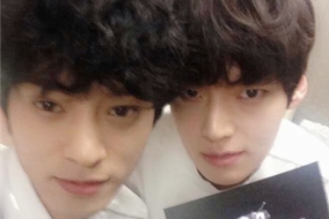 정준영, 안재현 ‘엠카’ MC 인증샷 공개