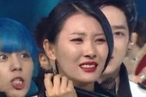 선미 눈물, 공중파 첫 1위 “매번 2등만 했는데..” 갓세븐 포옹 ‘훈훈’