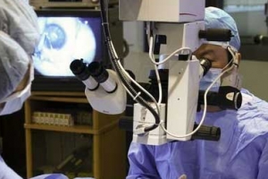 미세먼지 속 눈건강 위험…라식·라섹 등 시력교정술 눈길