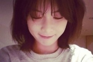 현아 연습실 셀카, 반전 민낯 ‘청순-깜찍’ 매력 폭발