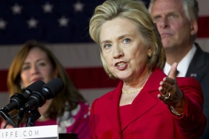 유력 대권주자 힐러리 한발 더 나갔다…“출마 숙고”