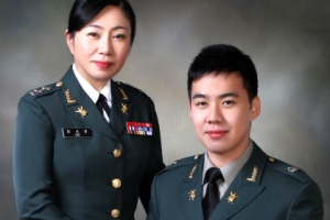 창군이래 첫 모자(母子) 장교 배출…왜 66년이 걸렸나
