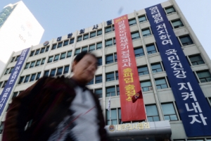 의협 파업 장기화땐 ‘의사면허 취소’ 검토