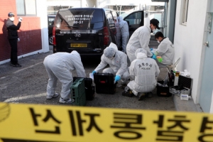 영화처럼… 고속도로서 2억 든 현금수송차 도난