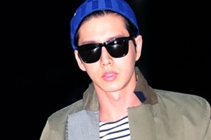 박해진 ‘쾌락대본영’ 출연 중국행, 남다른 공항패션 눈길