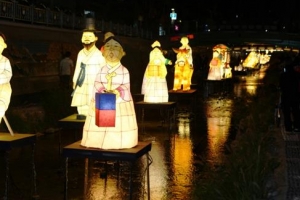 등축제에서 봄밤을 누려~