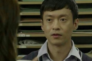 ‘신의 선물’ 용의자 오태경 급부상, 과거 살인사건 가족으로...