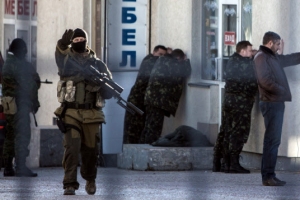 우크라 “무기사용 허용”… 군사단계로 전환