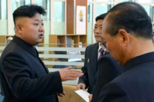 北김정은 기계공장 방문 “연구개발로 제품 질 높여야”