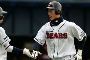 [프로야구] 홈런치고, 도루하고…두산 2루수 경쟁 뛰어든 고영민