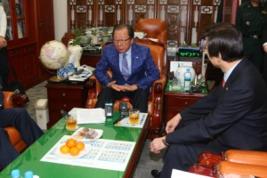 외교·국방장관 “방위비비준동의 4월국회선 꼭좀”