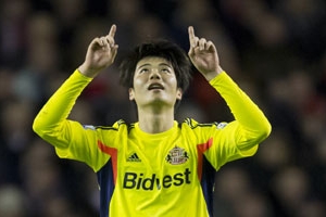 기성용, 리버풀 전에서 헤딩골…리그 3호 득점