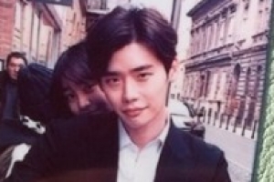 이종석 진세연, 헝가리 데이트 포착 ‘오토바이 타고 거리질주’ 알고보니