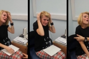 태어난지 40년만에 청력 얻은 여성의 첫 소리 반응 ‘감동’