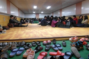 北 해안포 쏜 날 ‘드레스덴’ 원색 비난