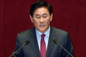 “무쟁점 법안은 특급열차 태우자”  최경환, 국회선진화법 개정 추진