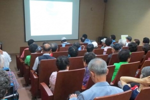 어르신 문화갈증 ‘영화 보며 싹~’