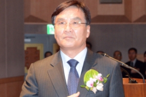 “겸허한 자세로 국민 목소리 경청하자”
