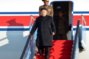 北, ‘비행기 타는 김정은’ 첫 공개