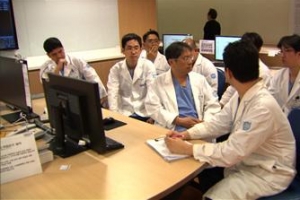 사망 원인 3위 뇌혈관 질환… 수술법 진화 이끈 명의들