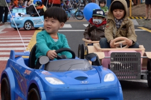 로보카폴리와 놀다 보면 교통안전 박사로 변신!