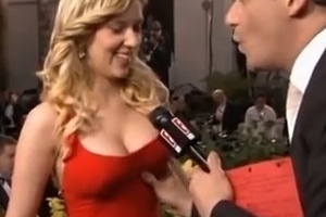 최민식 루시 예고편, 스칼렛 요한슨 가슴 주무르는 남자는? ‘누구지?’