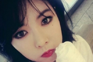 현아 아이스크림 셀카, 깜찍 콘셉트인데 ‘섹시미 폭발’ 남심 흔들