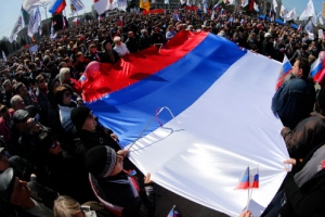 우크라 동부 3곳, 친러 시위대 ‘봉기’… 크림共 전철 밟나