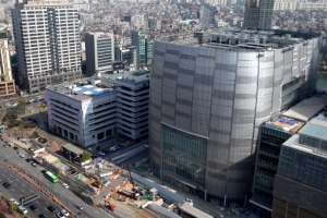 잡음 끊이지 않는 제2롯데월드…공사중 또 사망사고