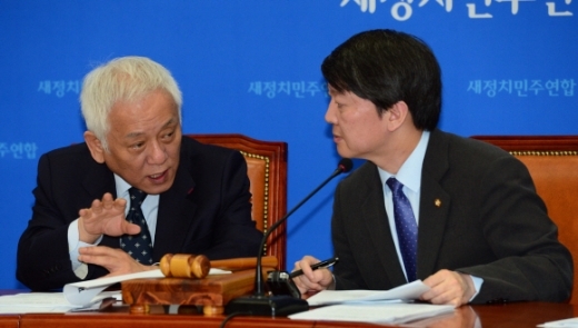 김한길(왼쪽)·안철수 새정치민주연합 공동대표