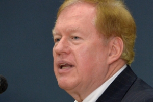 “北 주민 34% 외국 라디오 들어… 정보봉쇄 서서히 붕괴 ”