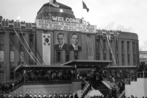 역사 속의 서울광장