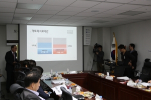 “뿜어야 낫는다”…편강한의원 서효석 원장, 아토피포럼서 해법 발표