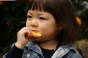 추사랑 한라봉 먹방, 맛 음미하는 ‘진지 눈빛’ 식탐 폭발