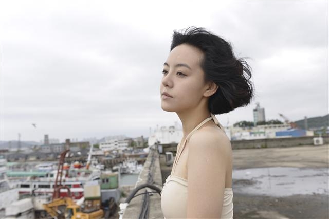 제15회 전주국제영화제에 등장하는 수많은 영화 가운데 어떤 것을 볼까 고민하는 영화팬을 위해 프로그래머가 고른 신선한 영화‘미조’ . 전주국제영화제 집행위원회 제공