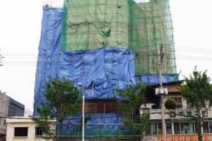 [사투리 뉴스] “아제요, 우정동 코아빌딩 철거한 담니더” “배기 싫어 죽겠드만 속이 다 시원타 그자”