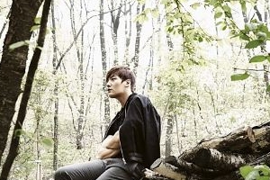 최진혁 화보, 서정적인 분위기 특유의 눈빛 감성남 변신