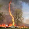 불길 소용돌이치며 치솟는 ‘파이어네이도’ 포착