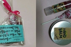 김재경 신의 퀴즈4 촬영장 립밤 선물 “대박 기원 뇌물” 손글씨