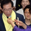 [포토] 박원순 시장 후보, 시장 빈대떡 크게 한입