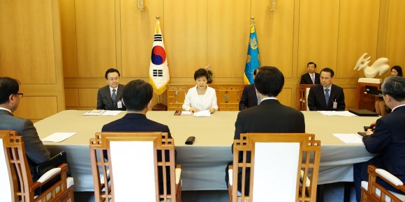 박 대통령, 외교안보장관회의 주재