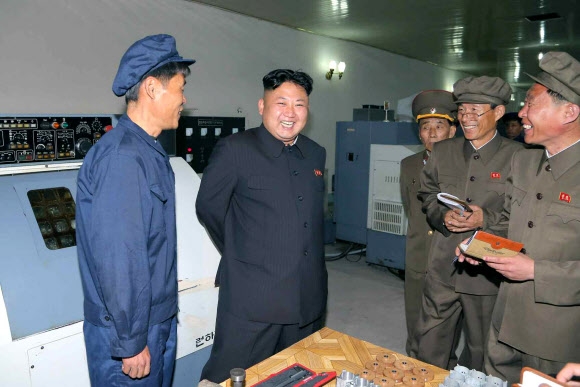 北 김정은, 전기기계공장 방문…생산공정 현대화 지시