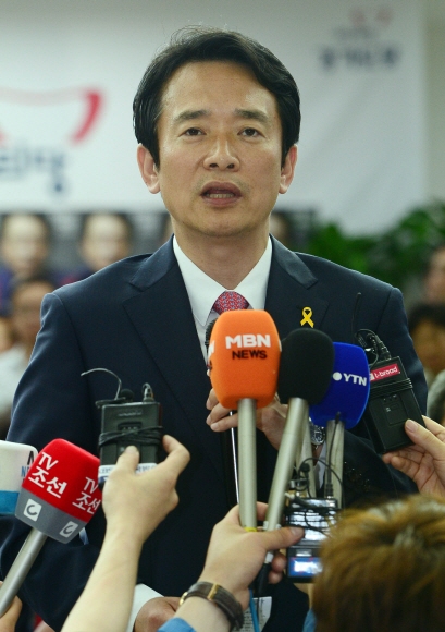 5일 경기도 수원 새누리당 남경필 경남도지사후보사무실에서 남경필 후보가 당선이 확정된 후 당선소감을 발표하고 있다.  정연호기자 tpgod@seoul.co.kr